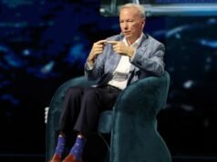 A ex-namorada do CEO do Google foi condenada a pagar-lhe US$ 10 milhões