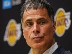 Para evitar o destino de Ned Colletti, Rob Pelinka teve que entregar nesta offseason