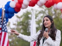 A conservadora Sonja Shaw lidera corrida para superintendente do estado da Califórnia;