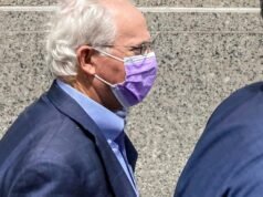 Trump permite que ex-Congresso Republicano seja condenado por uso de informações privilegiadas