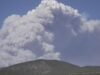 O clima perigoso dificulta os bombeiros e leva à proibição de fogos de artifício no Ocidente