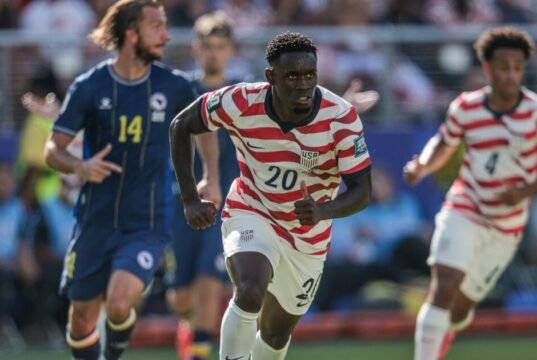 Folarin Balogun pode entrar na Copa do Mundo 16 após cartão vermelho ser anulado