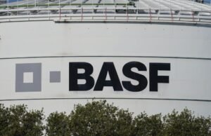 A BASF espera resultados trimestrais melhores que o esperado e está elevando sua previsão devido ao aumento dos custos