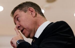 Emiliano García-Page lamenta que o PSOE “já não seja o que os cidadãos conhecem”: “O projeto de Sanchez é Pedro”