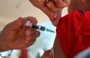 Um bebê de 6 meses com sarampo em Honduras
