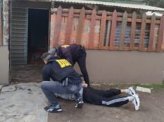 Um homem procurado em Mar del Plata caiu: tentou fugir e se escondeu debaixo da cama