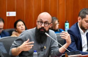 A esquerda voltará ao poder em 2027, diz Carlos Carrillo, ex-diretor da Ungrd: “Se pensam que vão nos silenciar, não entendem nada”
