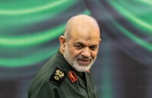 A Guarda Revolucionária insiste que a “vingança” do assassinato de Khamenei “não será apagada da memória”.