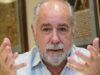Morreu Óscar Ugarteche, economista, pioneiro na promoção do reconhecimento do casamento entre pessoas do mesmo sexo no Peru e líder do ativismo LGBT.