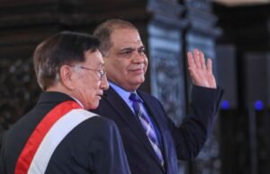 Rodolfo Acuña renunciou ao Ministério da Economia poucas horas antes do final do mandato de José María Balcázar