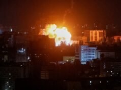 A Rússia lançou um ataque massivo com mísseis balísticos contra edifícios residenciais em Kiev: pelo menos dois mortos e oito feridos.