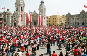 Das bandeiras às festas: as tradições que milhões de peruanos observam nos feriados nacionais
