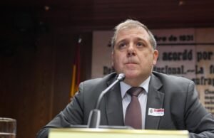 O ex-chefe de gabinete de Sánchez pede a acusação e o descarte de seu telefone por causa das acusações contra ele no caso Leire.