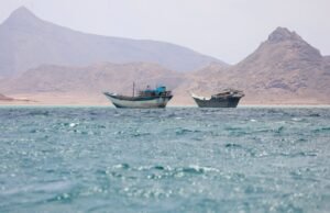 A crise em Ormuz e Bab el-Mandeb está a suspender o comércio mundial e a criar incerteza energética