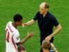 Houve tensão na Inglaterra por causa do cruzamento entre o técnico Thomas Tuchel e a figura de proa Jude Bellingham após chegar às semifinais da Copa do Mundo.