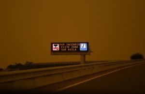 Últimas notícias sobre os incêndios em Espanha e a emergência nacional, ao vivo: as chamas não param no encontro de Ávila e da Comunidade de Madrid