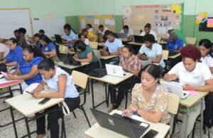 A República Dominicana treinará mais de 40 mil professores com um programa que prioriza competências digitais e de alfabetização