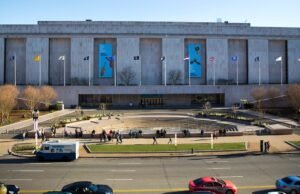 Trump ordenou que o Museu Smithsonian colocasse um alerta sobre “imprecisões” na exposição