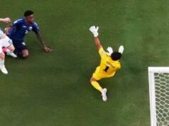 Grande remate do meio-campo, controlo impecável e definição precisa: o grande golo de Lionel Messi para abrir o marcador frente a Cabo Verde