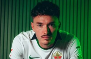 Josan Ferrández renova por uma temporada no Elche CF