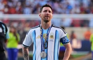 Lionel Messi chegou a Rosário após sua participação na Copa do Mundo