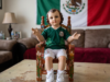 Os fiéis foram ao jogador de futebol Niño Dios para rezar pela vitória da seleção mexicana: esta é a sua história e a sua oração