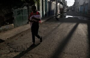 A crise demográfica de Cuba: os nascimentos caem para mínimos históricos e as mortes quase duplicam até 2025