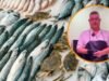 José Antonio Oñate, peixeiro: “Pode-se comprar peixe na segunda-feira, mas da Noruega, Dinamarca ou Chile; o melhor dia para comprar peixe nacional é quarta-feira”