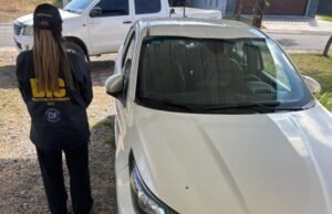 Eles investigam um suposto esquema de pirâmide em Salta: invasão, apreensão de carros e prisão de pessoas.
