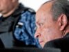 O Governo Petro autorizou a transferência de Santiago Uribe para um acampamento militar para cumprir pena pelo caso “Os Doze Apóstolos”.