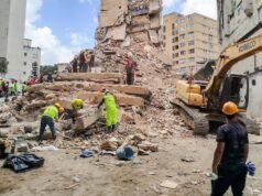 Vários policiais foram presos na Venezuela por saques durante os esforços de socorro após o terremoto