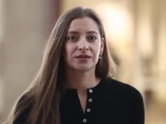 Ester Muñoz defende acordo com Vox e está convencida de que “em breve” Moreno tomará posse como presidente