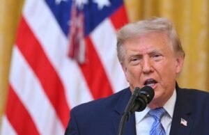 Trump descarta abordagem diplomática para abrir o Estreito de Ormuz e intensificar a ofensiva militar contra o Irã
