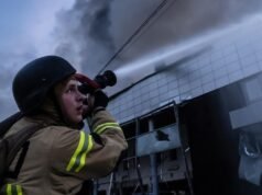 Quatro pessoas, incluindo uma menina, mortas em um ataque russo na região de Sumi, na Ucrânia