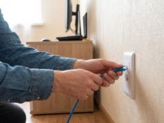 Mude a configuração antiga da sua antena para uma conexão Ethernet e diga adeus ao Wi-Fi