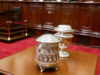 Votações do Congresso no Senado e na Câmara dos Representantes: o que acontece se houver empate?