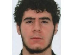 A Alemanha emitiu um mandado de busca e prisão para um suspeito de um acidente de carro em Berlim que deixou um morto e 16 feridos.
