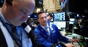 S&P 500 cai em Wall Street devido a tensões no Médio Oriente e desequilíbrios tecnológicos