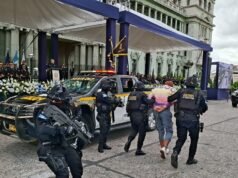 Polícia Nacional Civil da Guatemala completa 29 anos e comemora com desfile no Centro Histórico