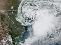 Ondas tropicais trazem chuvas e trovoadas para Honduras