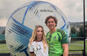 Karla Mora, esposa de Memo Ochoa, ficou surpresa com a mensagem emocionante de sua despedida