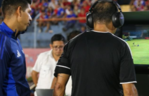 Passos rígidos no esporte: El Salvador lança Suporte de Vídeo de Futebol (FVS) na Primeira Divisão