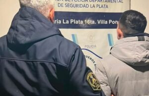 Prenderam um menor acusado de participar de um crime cometido por um jovem por supostamente acertar contas em La Plata.