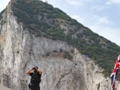Gibraltar inaugurou uma nova era quando a cerca da fronteira britânica com Espanha foi removida