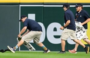 O Esquilo lidera a equipe de solo em uma perseguição espetacular durante o jogo Orioles-Tigers