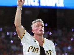 Pat McAfee da ESPN anuncia seu primeiro álbum. Sério
