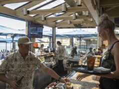 Este restaurante de Orange County está fechando após 50 anos servindo mai tais