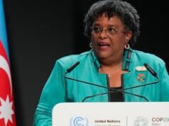 Líder de Barbados rejeita as alegações ‘salgadas’ do ex-ministro do Reino Unido que a Grã-Bretanha deveria devolver a ex-colônia