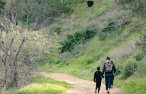 O estacionamento gratuito no Fryman Canyon acabou e os caminhantes estão loucos
