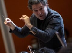 Gustavo Dudamel fez uma atuação no Hollywood Bowl em favor da Venezuela